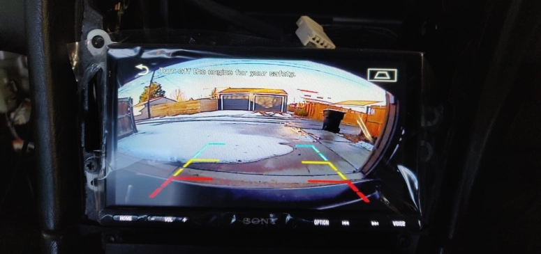 Sony XAV-AX7000 reverse camera display