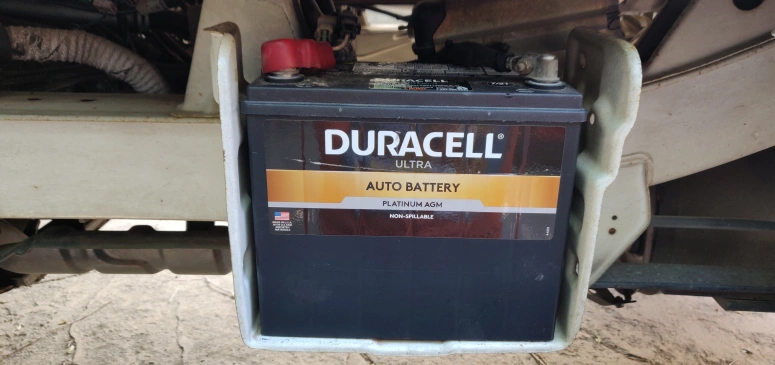 New prius battery installed on the Daihatsu Hijet S110p