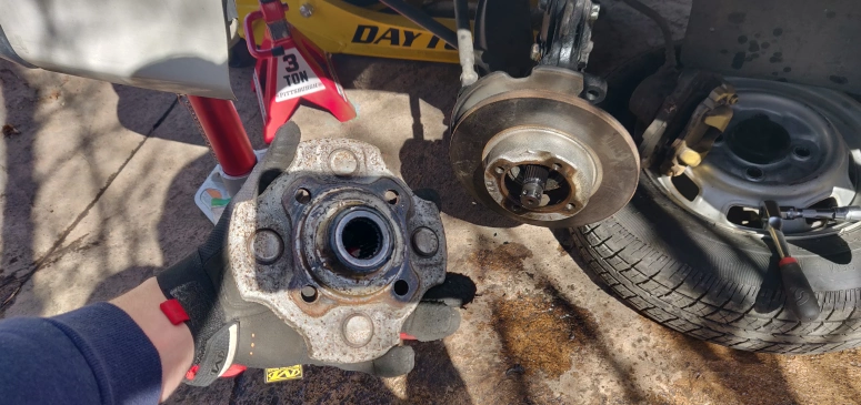 Axle hub removed